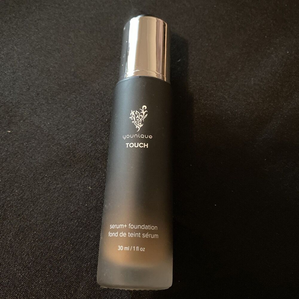 Younique Touch Serum Foundation In Khaki